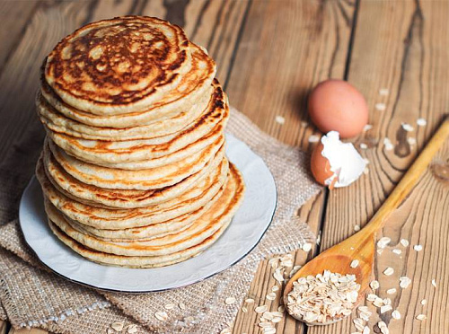 Фото рецепта Овсяные оладьи - супер завтрак для детей