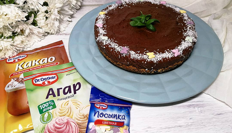 Шоколадный веганский торт
