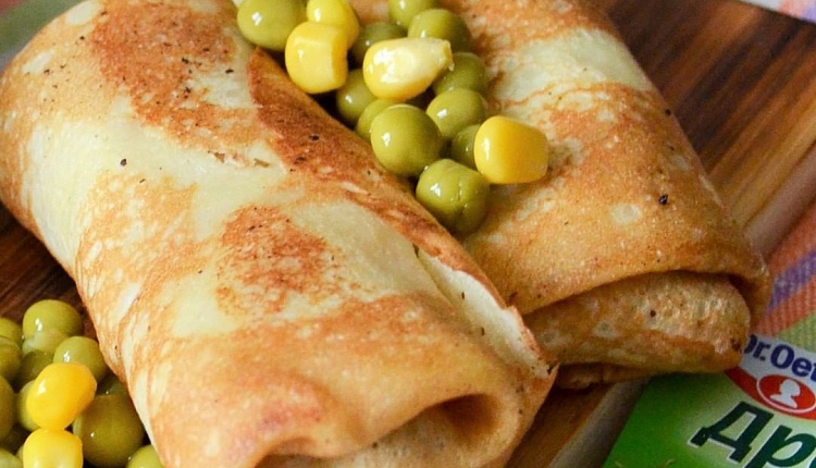 Дрожжевые блины с курицей и грибами