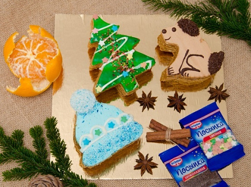 Фото рецепта Медовые (каштановые) пирожные &quot;Рождественская сказка&quot;