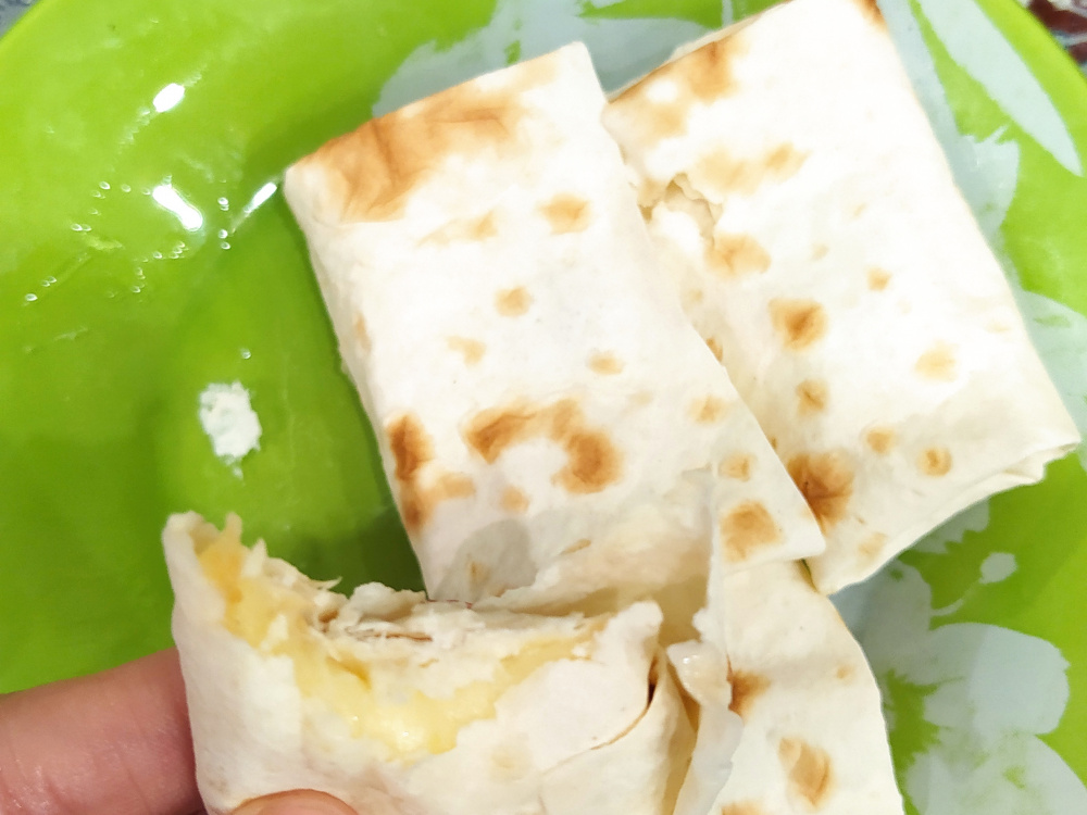 Ленивые хачапури из лаваша с сыром, творогом и зеленью на сковороде простой рецепт пошаговый